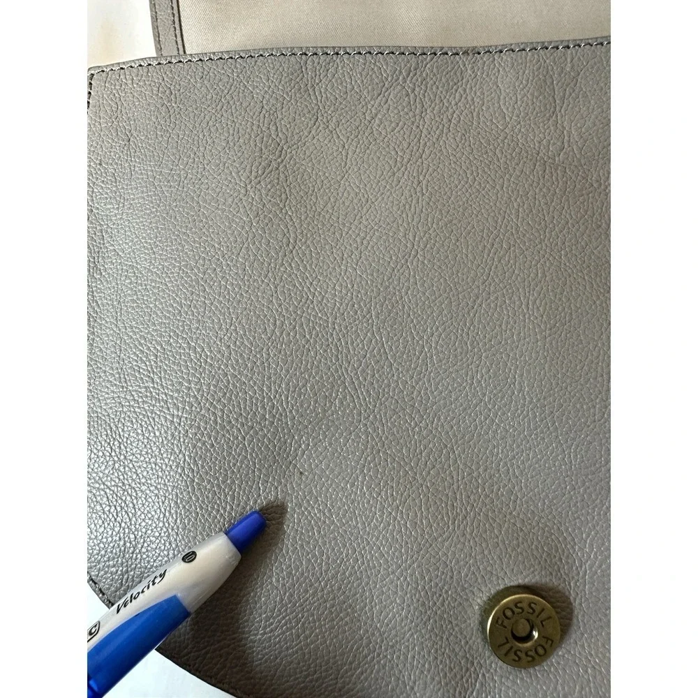 Fossil Pebbled Leather Crossbody Bag Gray Adjustable Strap